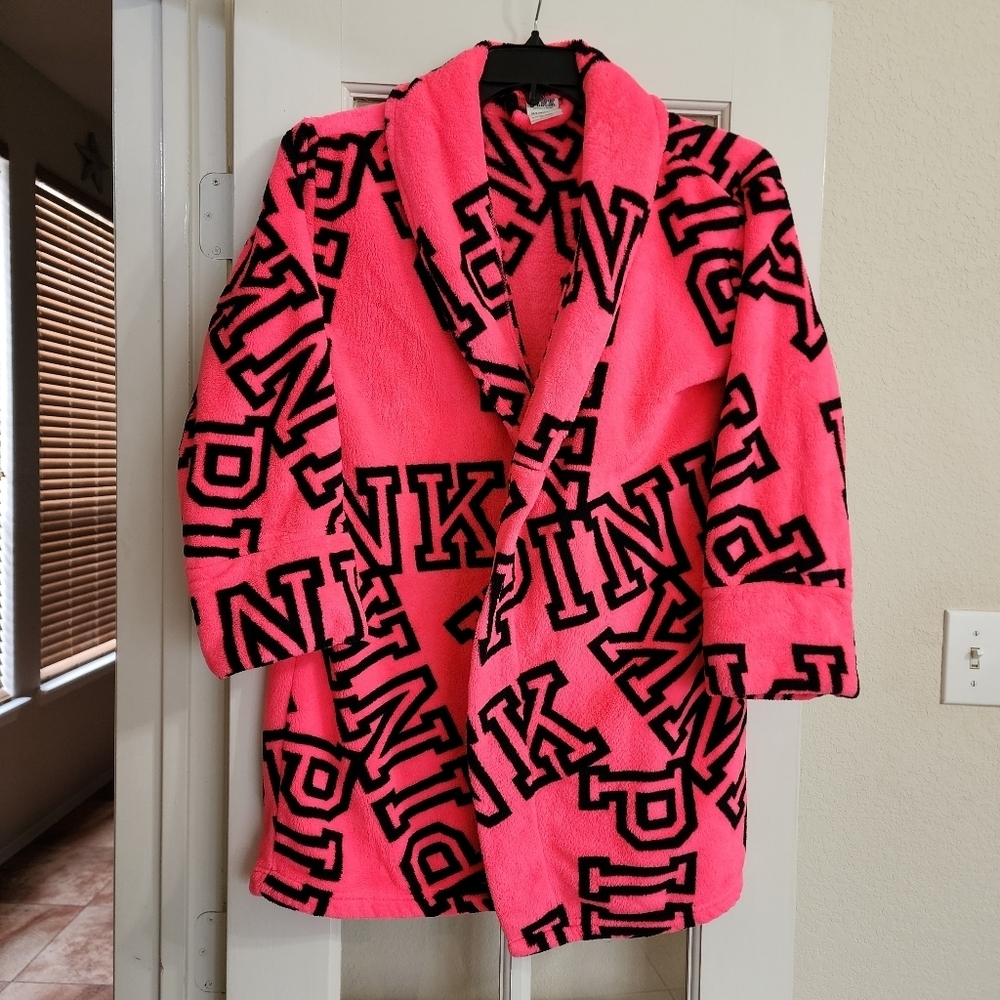 Victoria’s Secret PINK Hot Pink Plush Fleece Logo Robe XS/S No Belt